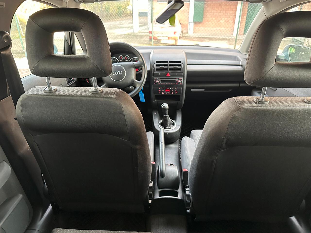 Audi A2 1.6 (12 RATE)