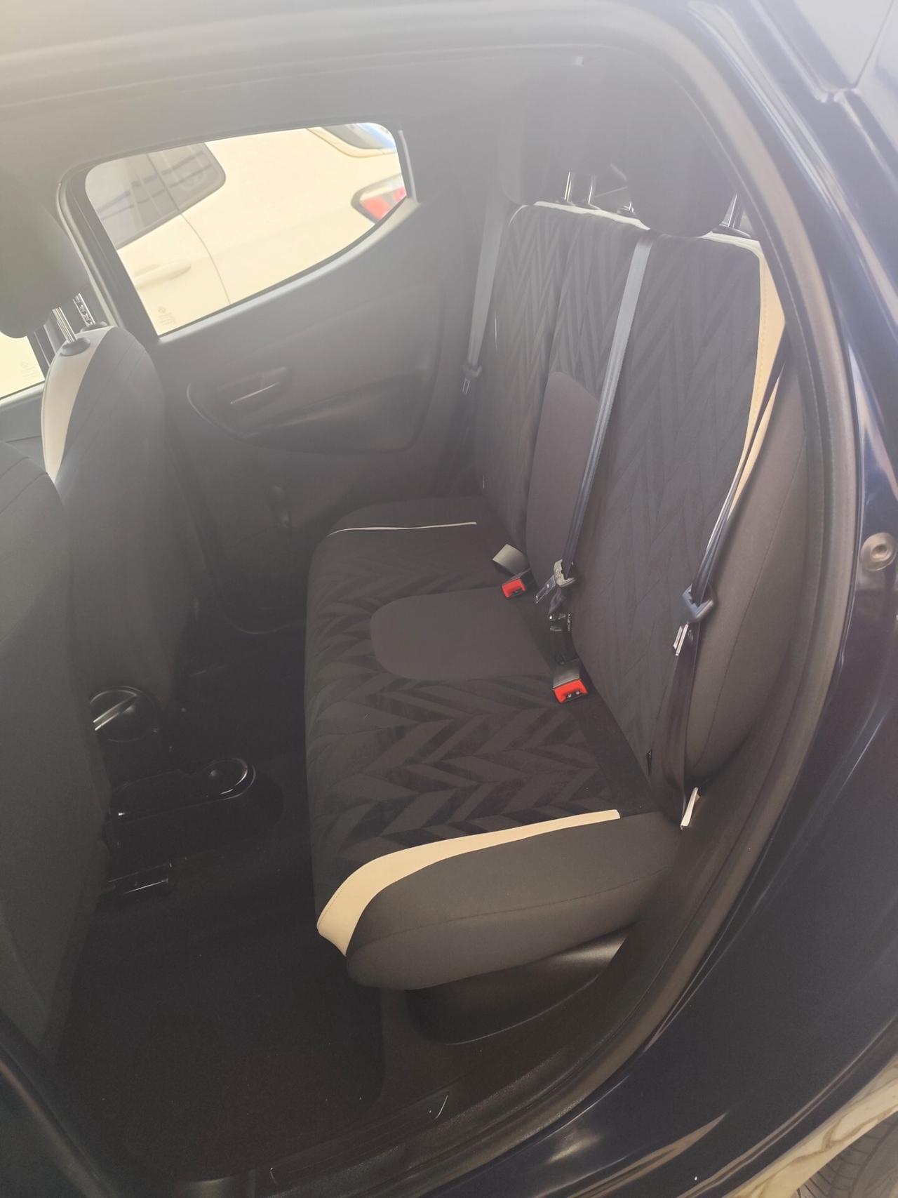 Lancia Ypsilon 1.2 69 CV 5 porte Silver