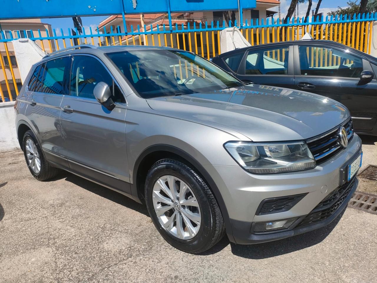 Volkswagen Tiguan 2.0 150cv TDI DSG Business (Automatica)