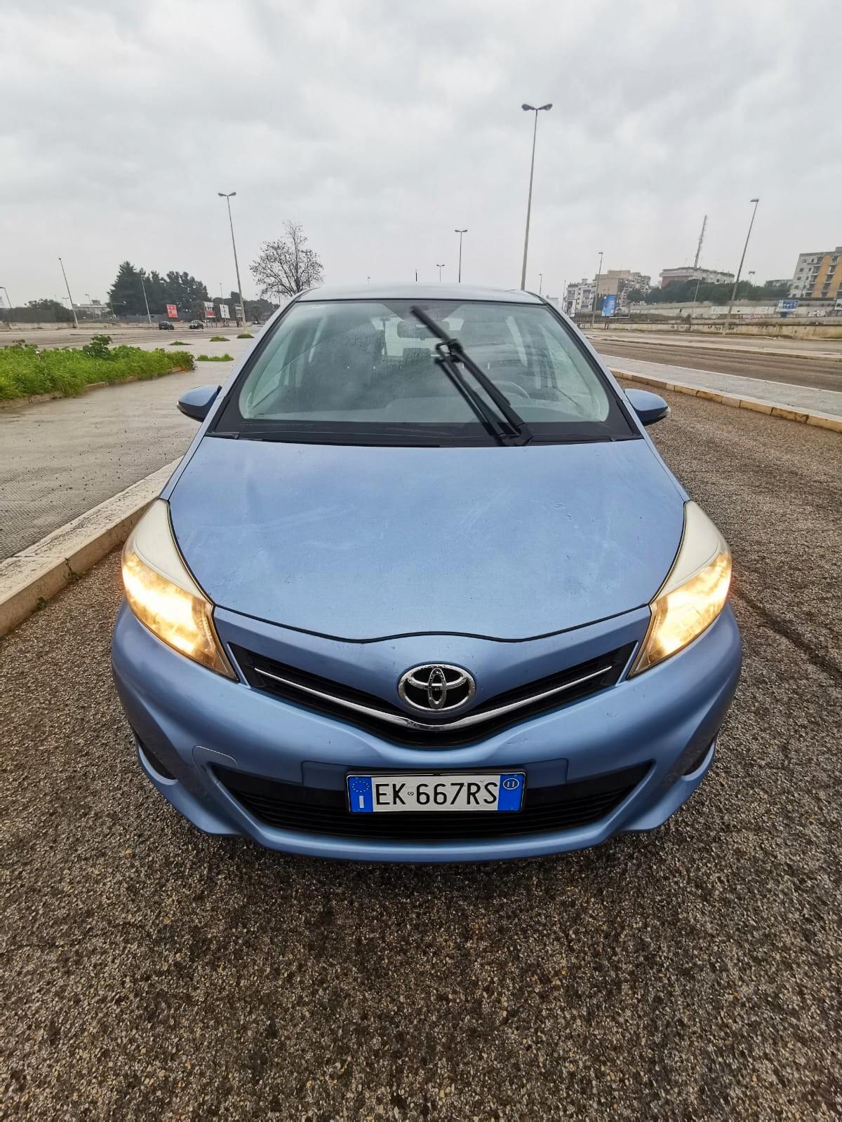 Toyota Yaris 1.0 5 porte Sol 11/2011