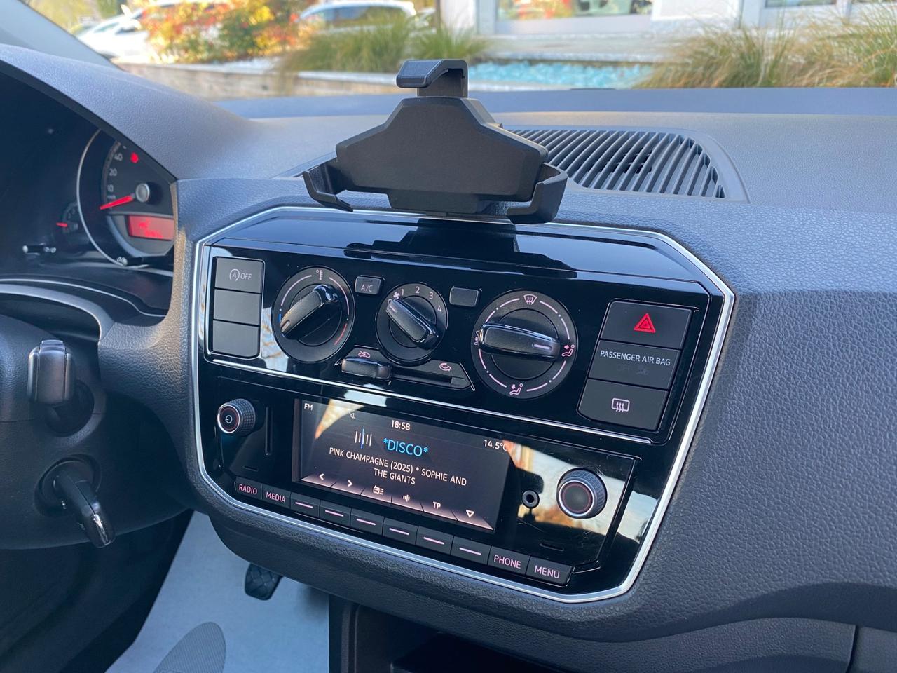 Volkswagen up! 1.0 5p. move BlueMotion Technology