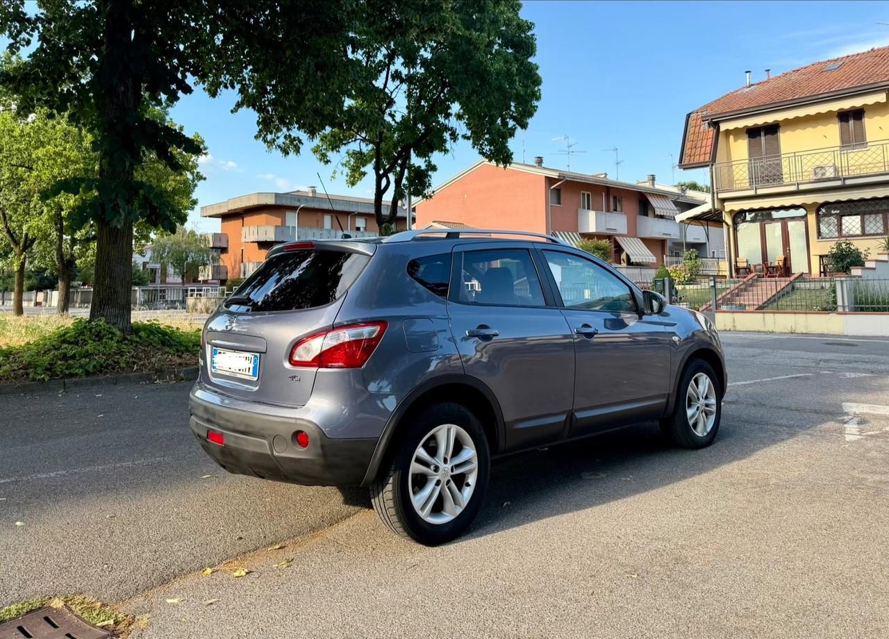 Nissan Qashqai .. cambio automatico