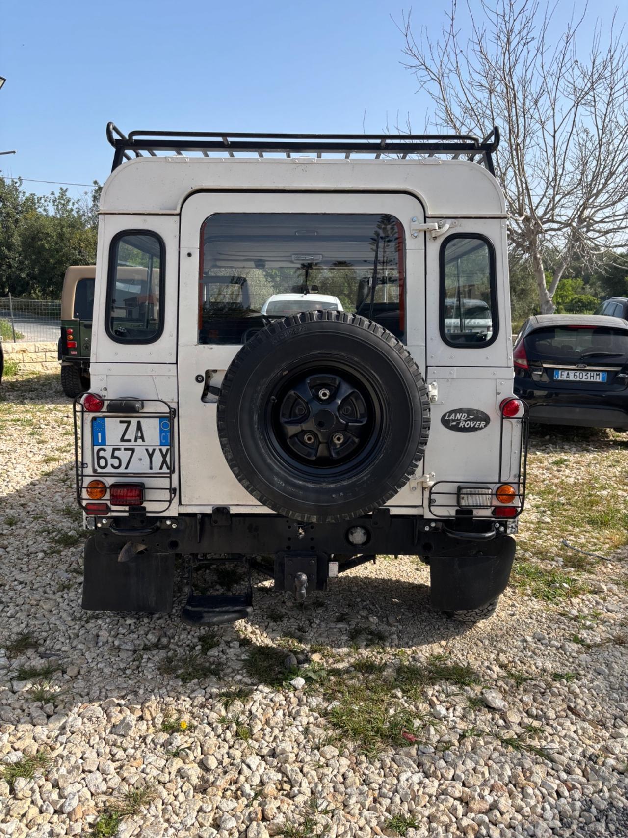 Land Rover Defender 90 diesel Hard-top