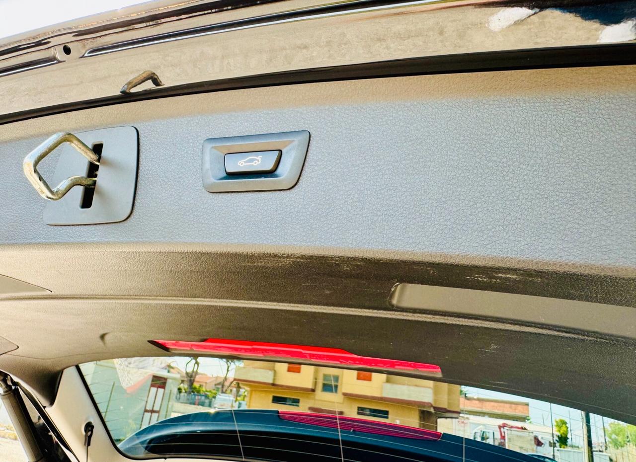 BMW 216d Active Tourer Sport - LED