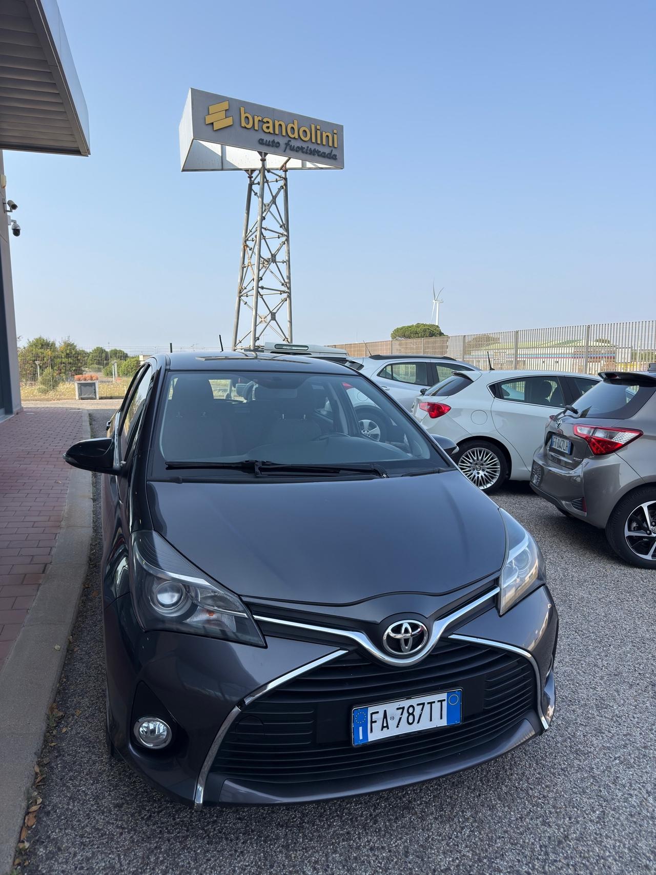 Toyota Yaris 1.4 D-4D 5 porte Active my16"