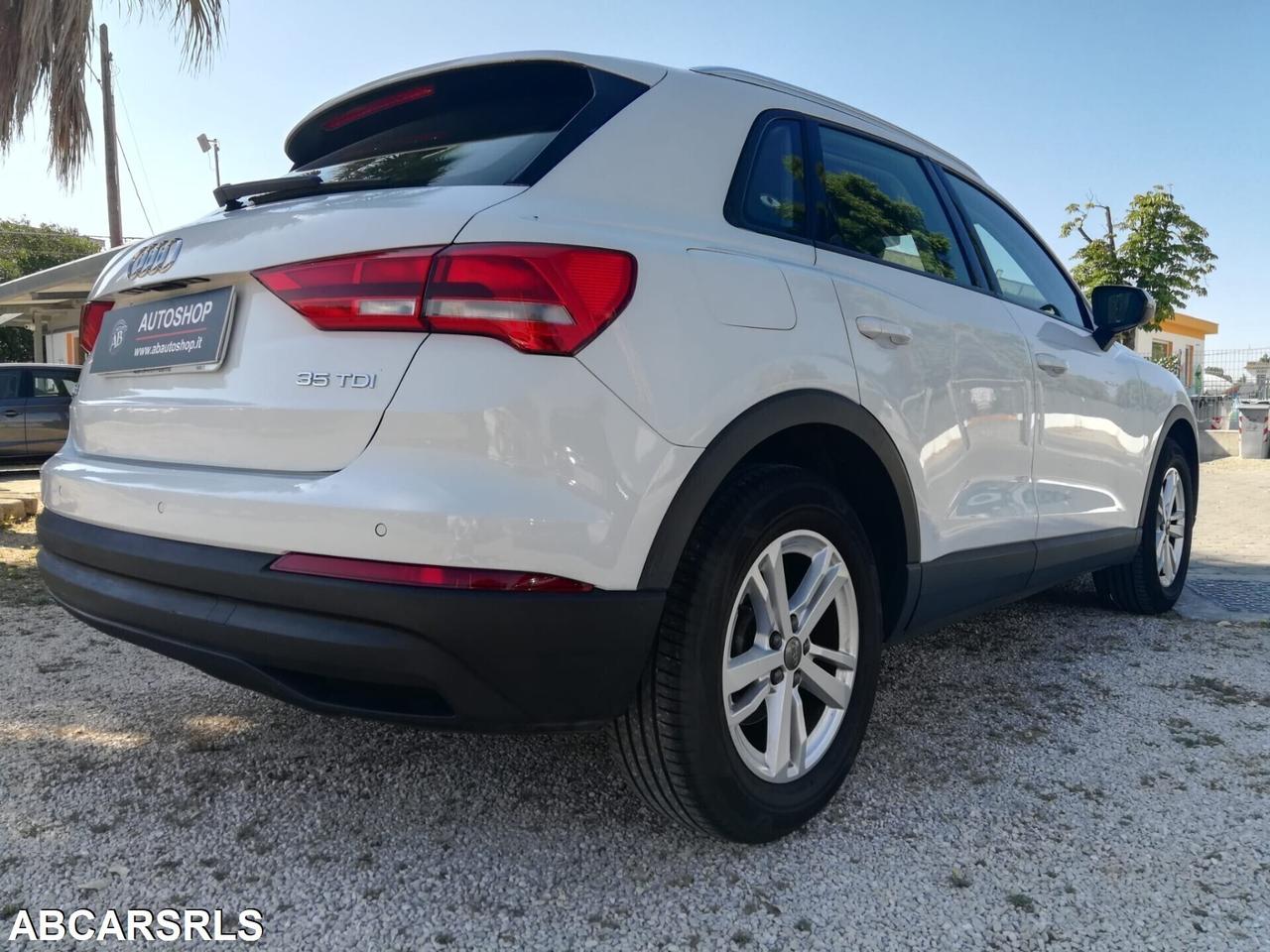 AUDI - Q3 - 35 TDI S tronic S line edition - FINAN