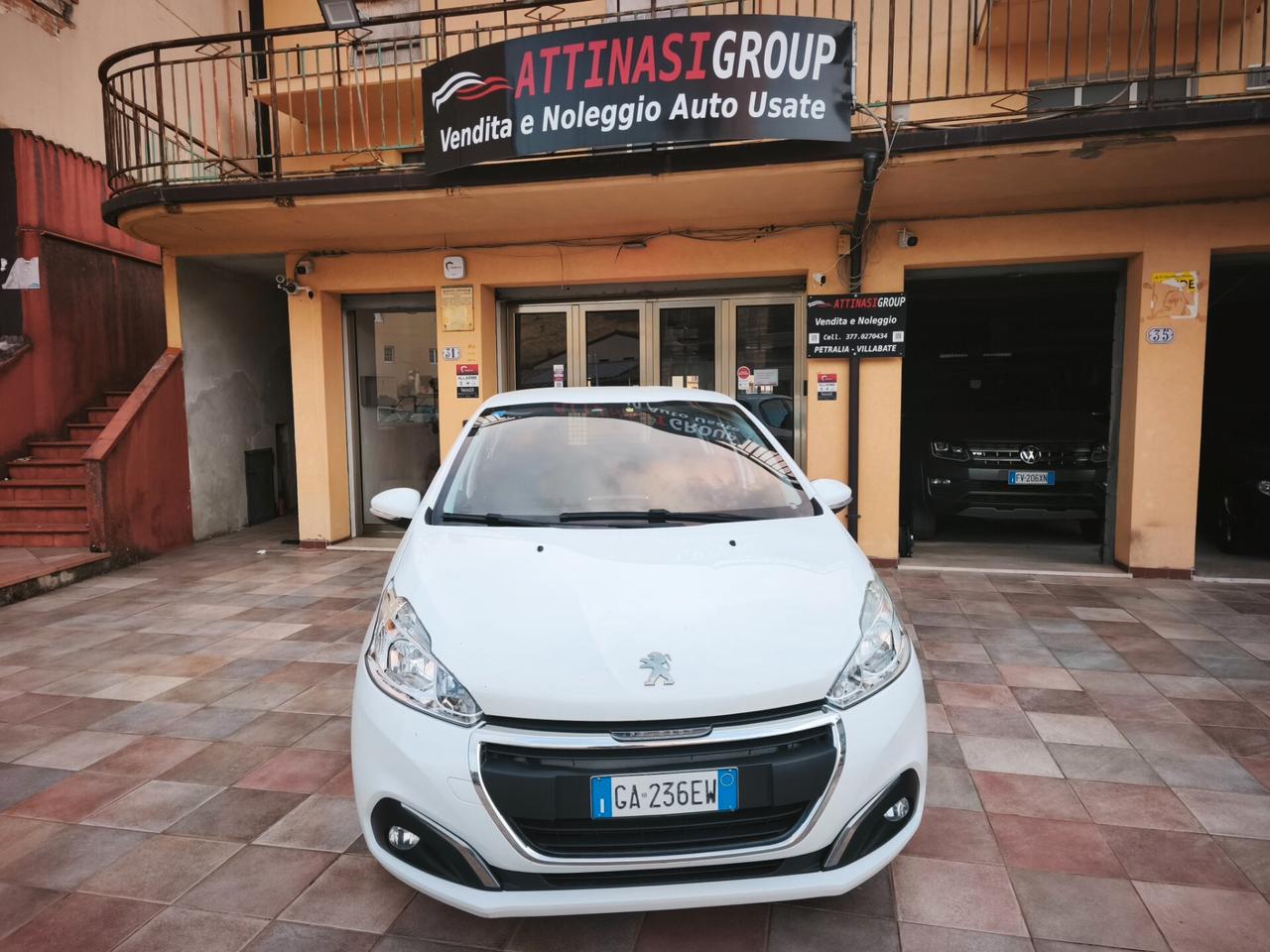 Peugeot 208 HDi 100 CV Van IVA Esposta