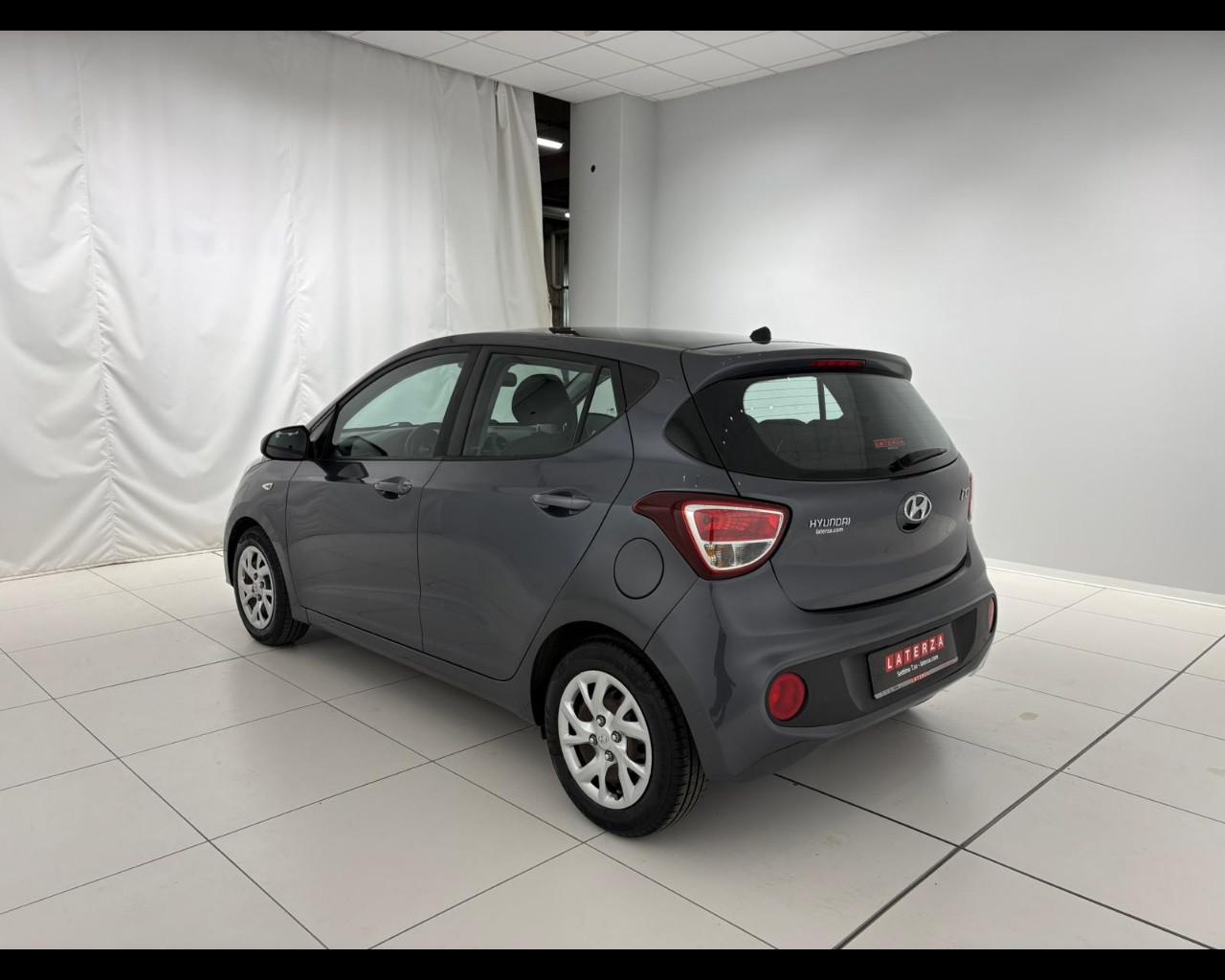 HYUNDAI i10 1.0 Tech