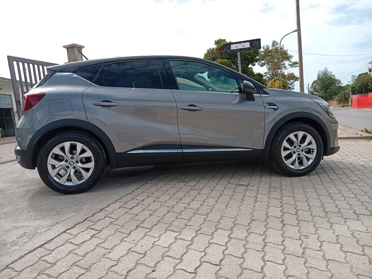 Renault Captur Full Hybrid E-Tech 145 CV Intens