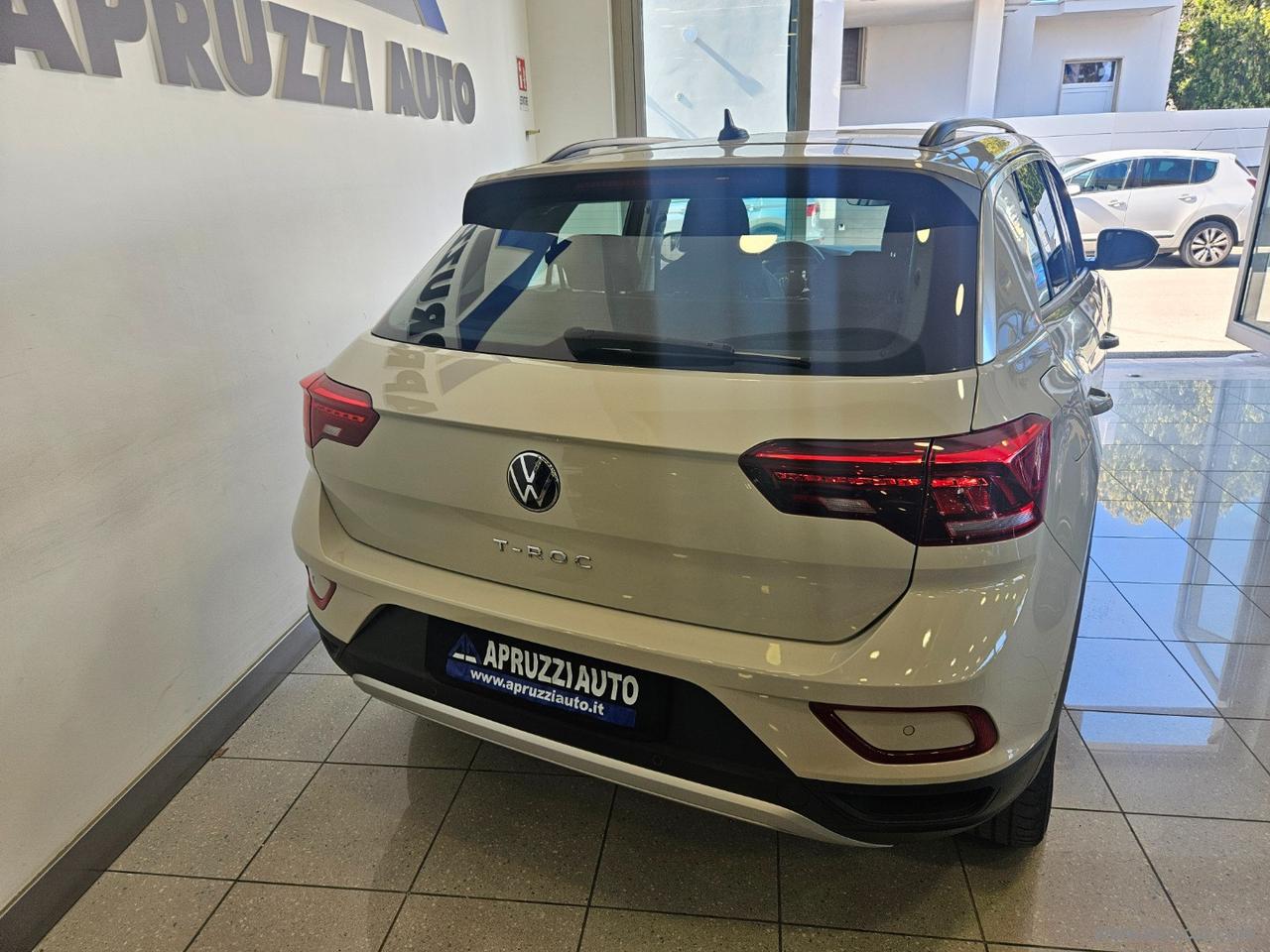 VOLKSWAGEN T-Roc 1.0 TSI Life