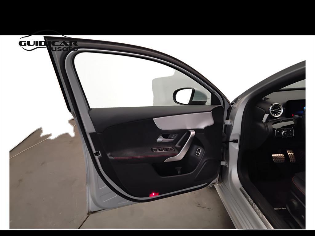 Mercedes-Benz Classe A - W177 2018 - A 250 e phev (eq-power) Premium auto