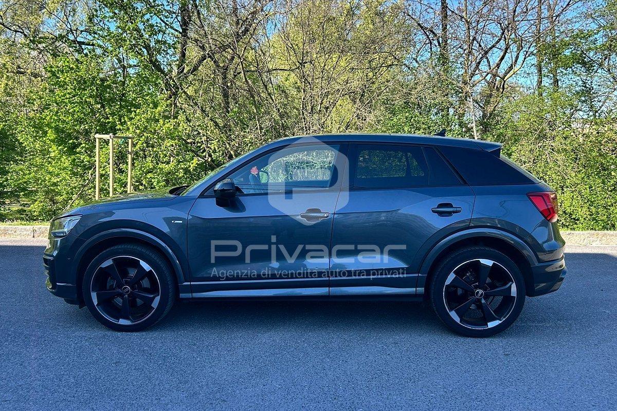 AUDI Q2 35 TFSI S tronic Identity Black