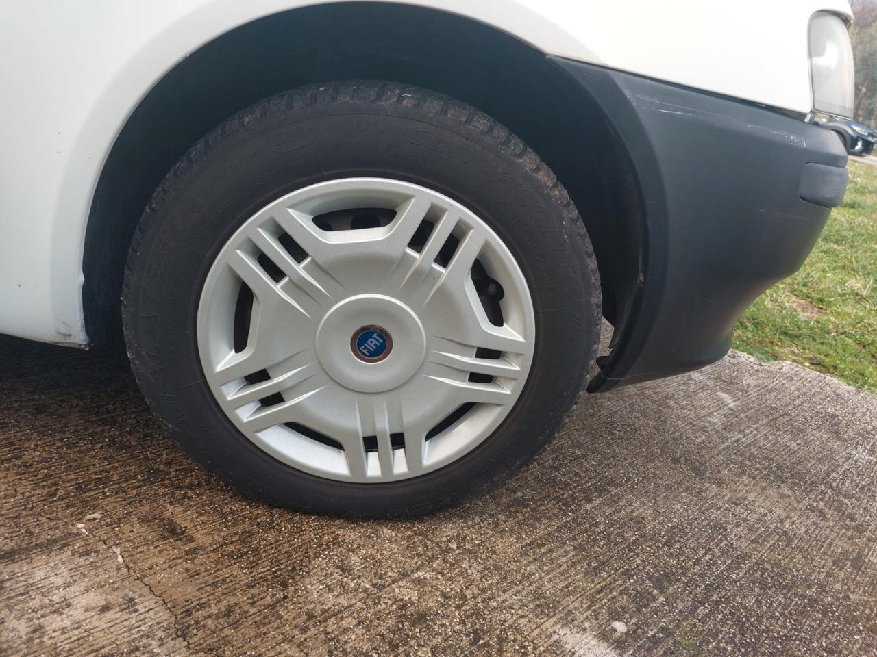 Fiat Punto 1.2i 16V cat 3 porte ELX