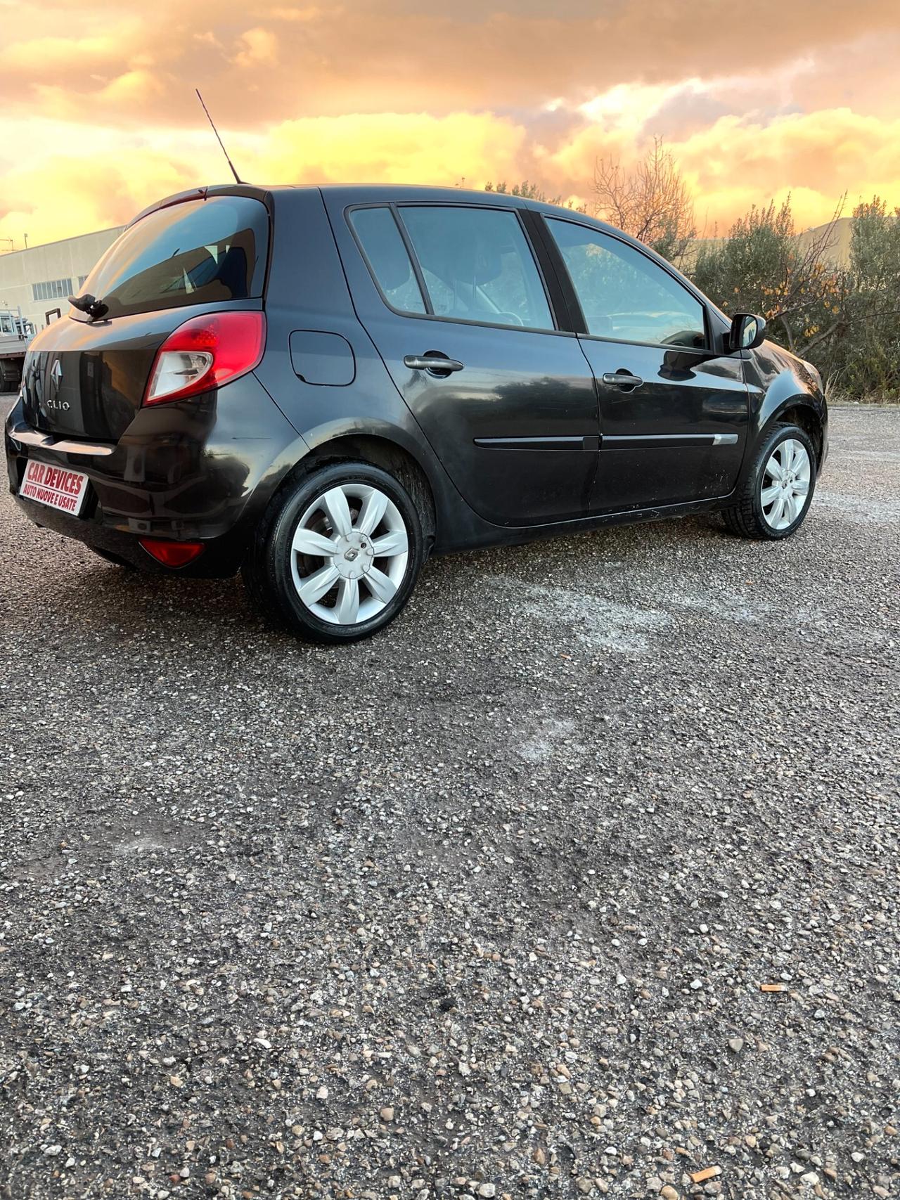 Renault Clio 1.5 dCi - NAVIGATORE - NEOPATENTATI