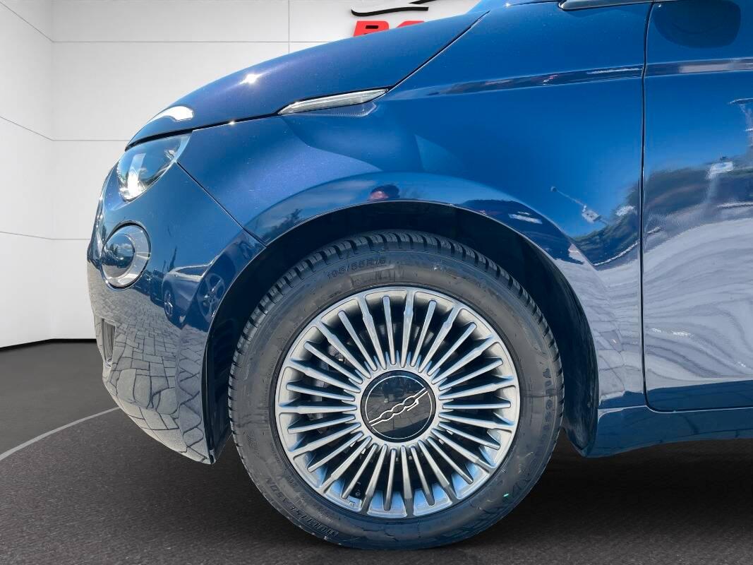 Fiat 500 42 kWh La Prima - 21.000 KM