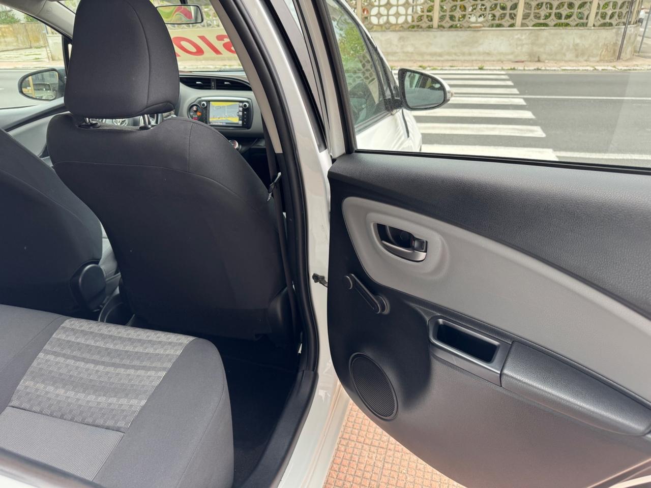 Toyota Yaris 1.4 D-4D 5 porte Lounge