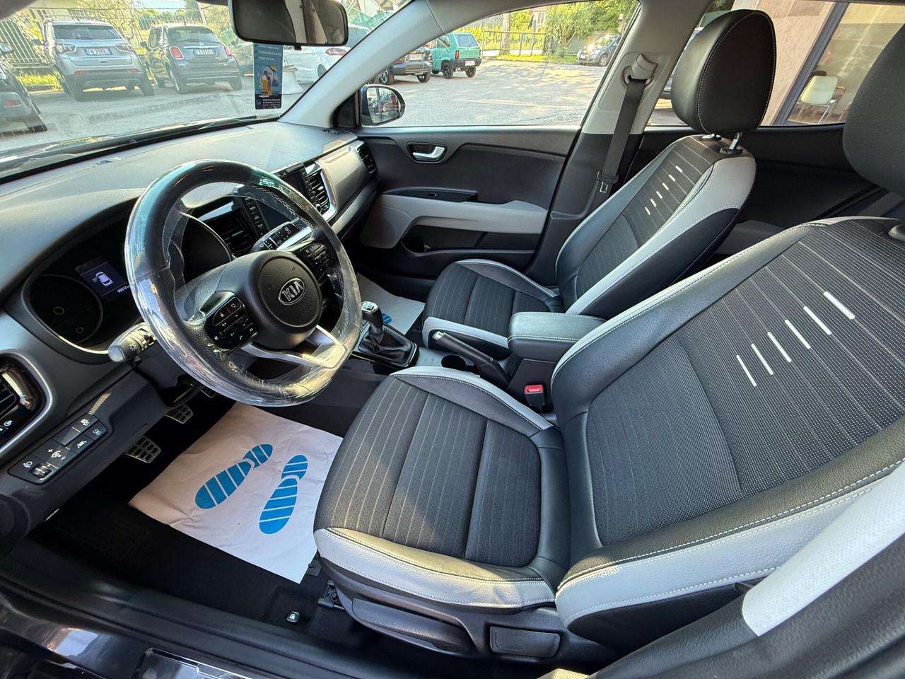 Kia Stonic 1.4 MPI 100 CV - Neopatentati