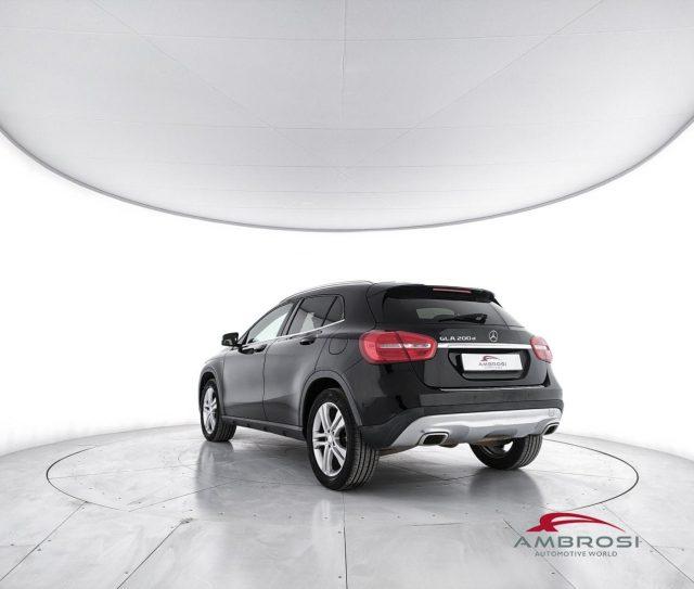 MERCEDES-BENZ GLA 200 CDI 200 d Automatic Sport