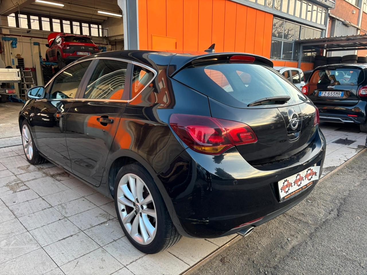 Opel Astra 1.4 Turbo 140CV 5 porte Cosmo GPL