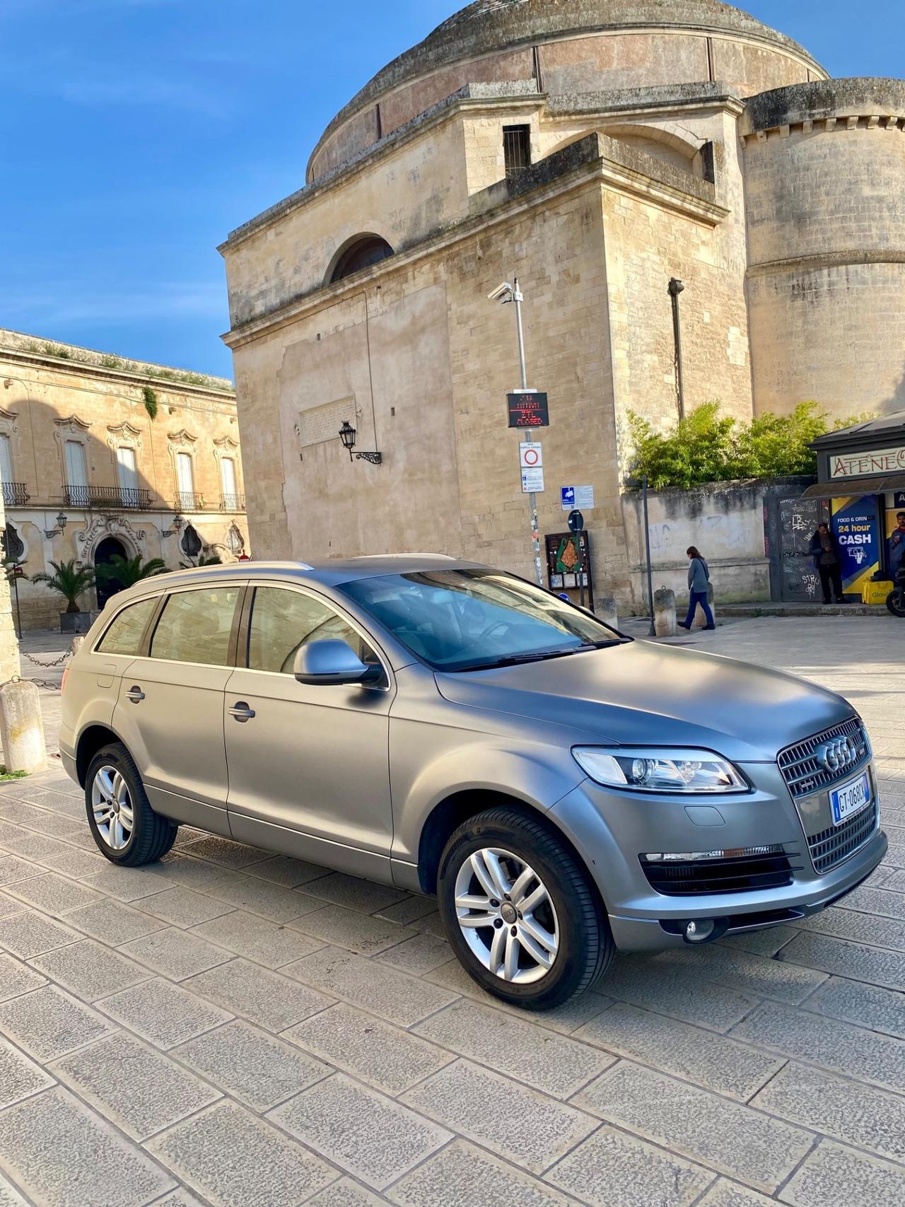 Audi Q7 3.0 V6 TDI 233CV quattro tiptronic