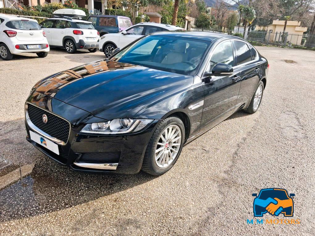 Jaguar XF Berlina XF 2.0d i4 Pure Business edition 163cv auto my18