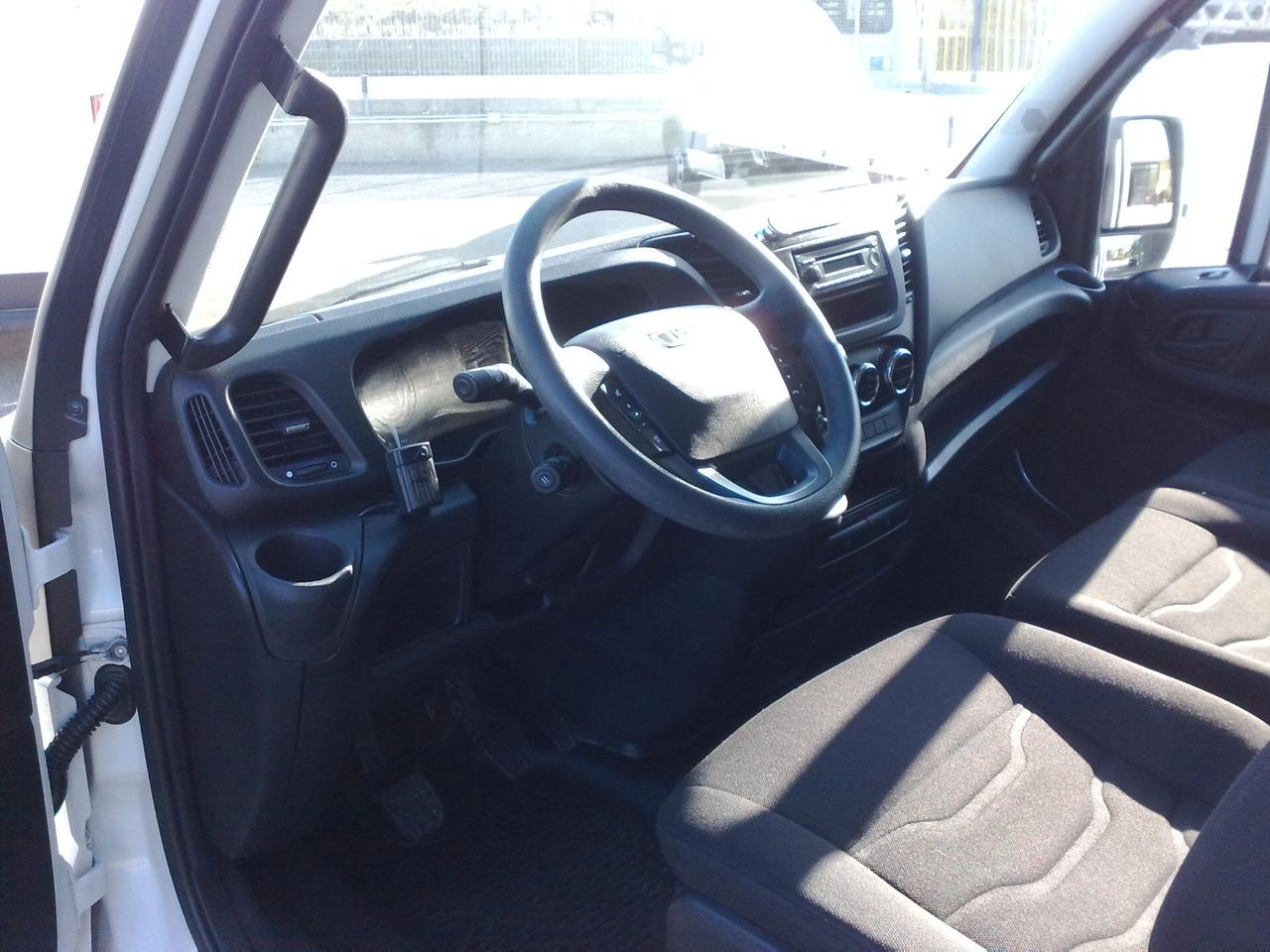 Iveco Daily 35c15 3000cc Centinato - 2016