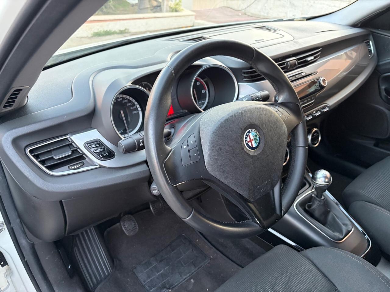 Alfa Romeo Giulietta 1.6 JTDm-2 105 CV Distinctive unico proprietario
