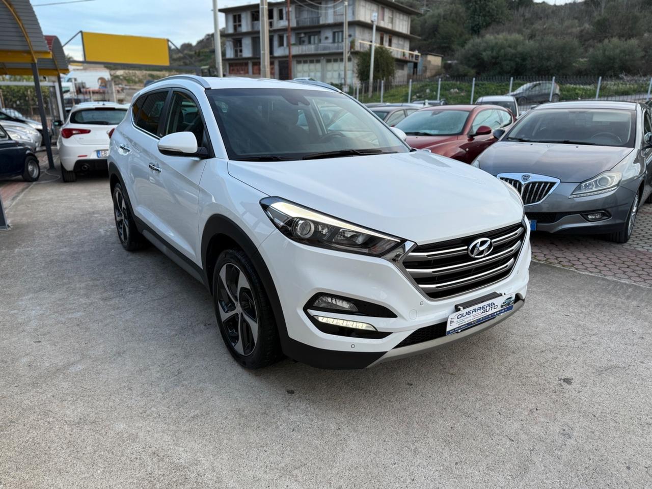 Hyundai Tucson 1.7 CRDi XPossible KM CERTIF.