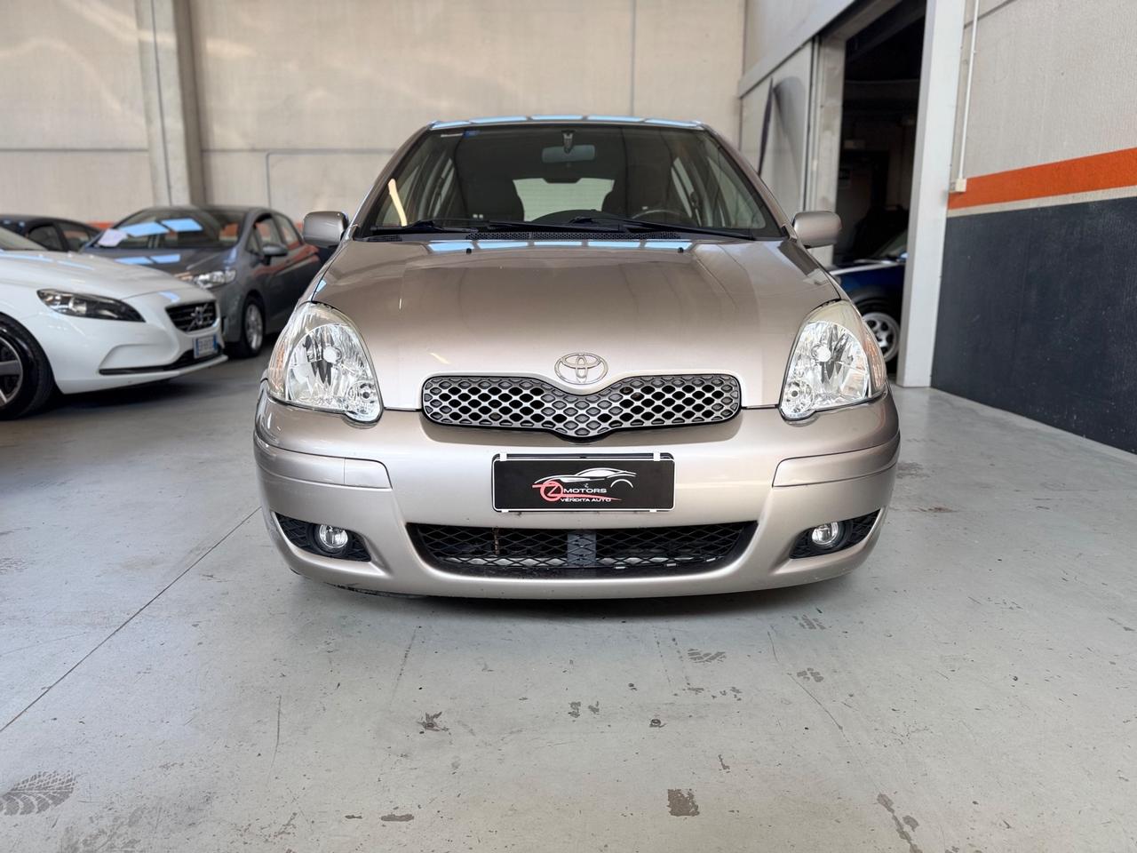 Toyota Yaris 1.3i 16V cat 5 porte Sol AUTOMATICO NEOPATENTATI