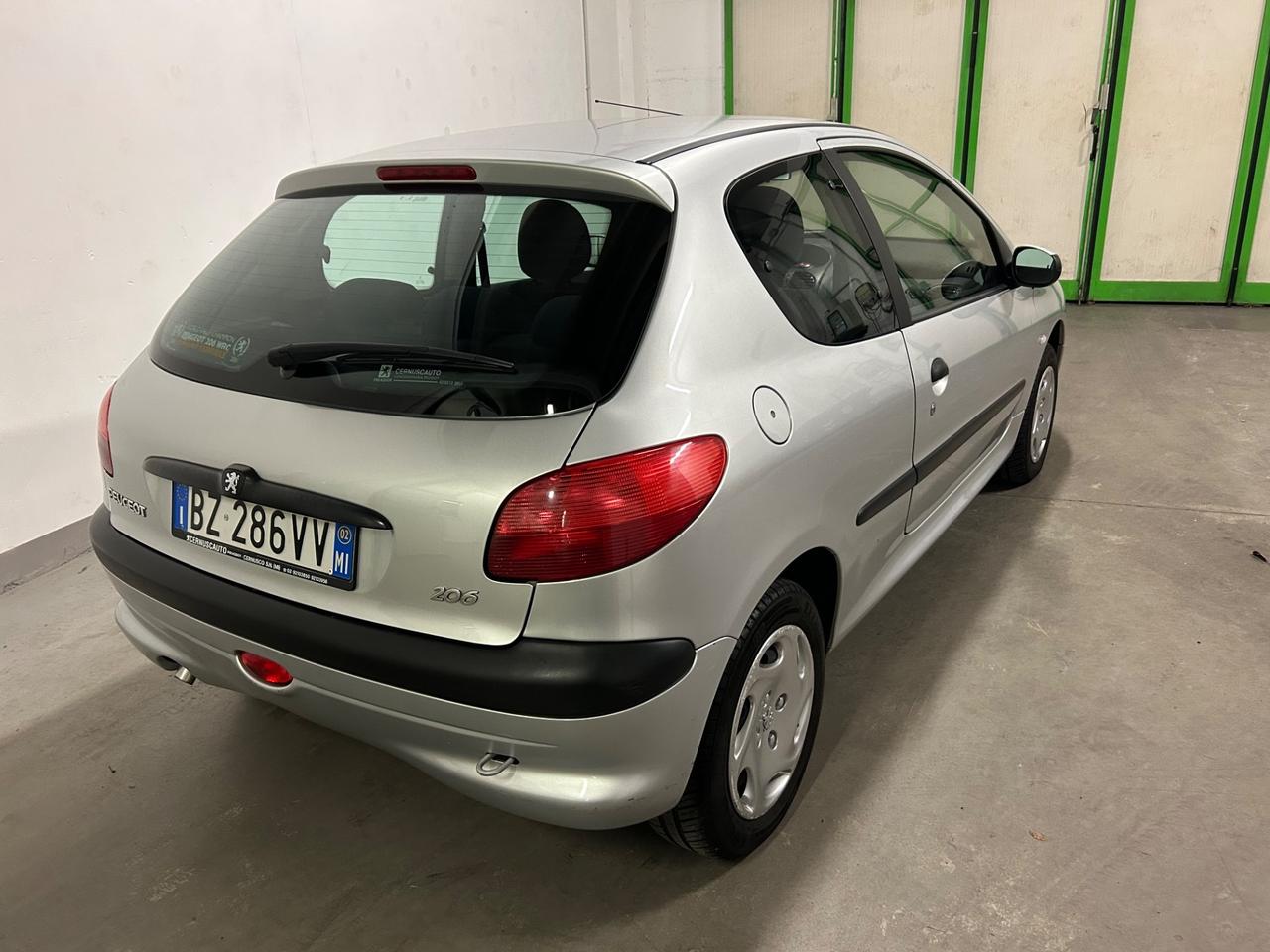 Peugeot 206 1.1 3p. XR