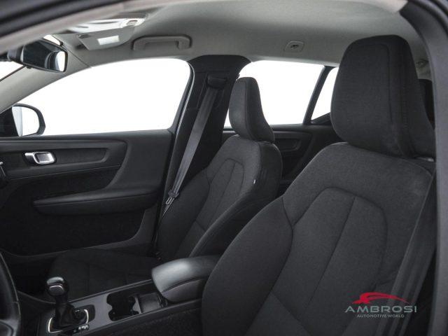 VOLVO XC40 D3 Momentum Core - PER OPERATORI DEL SETTORE