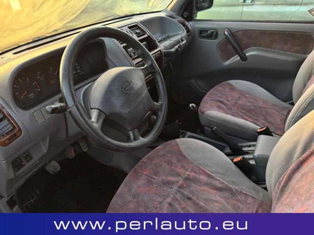 NISSAN Terrano II 2.7 Tdi 5 porte SE