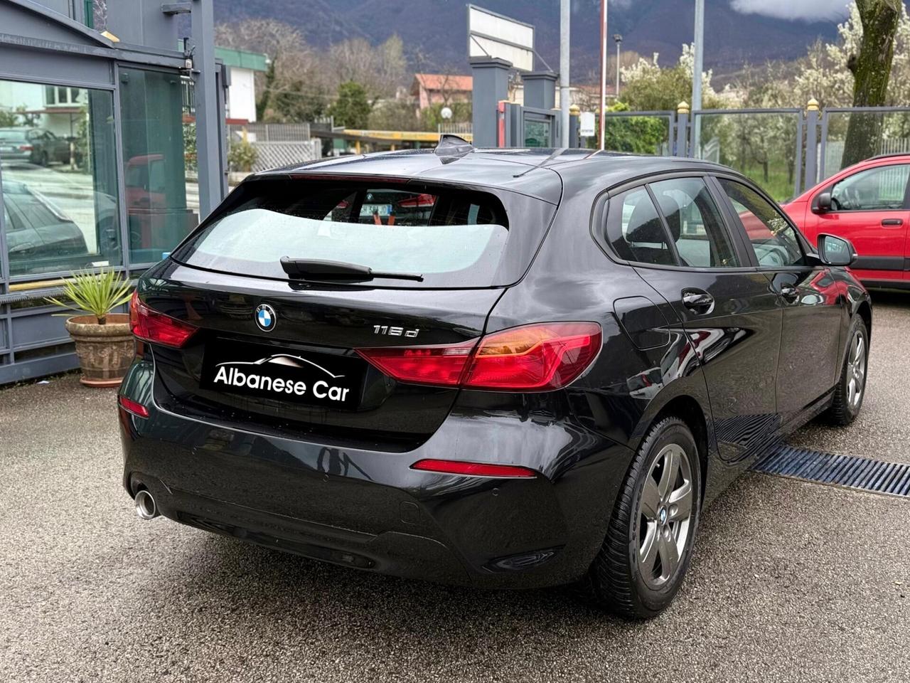 Bmw 116 116d 5p. Business Advantage