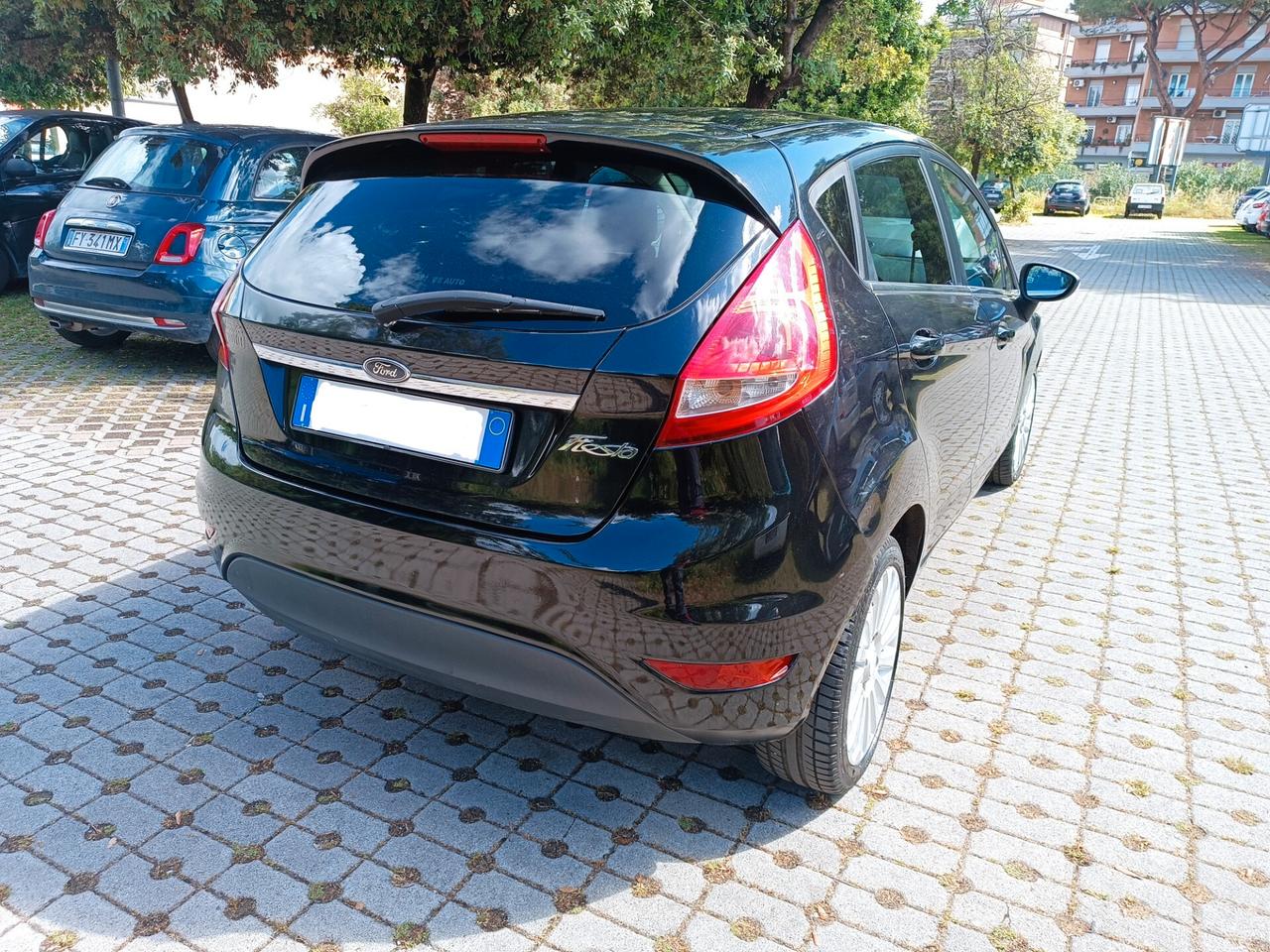 Ford Fiesta 1.4 5 porte GPL