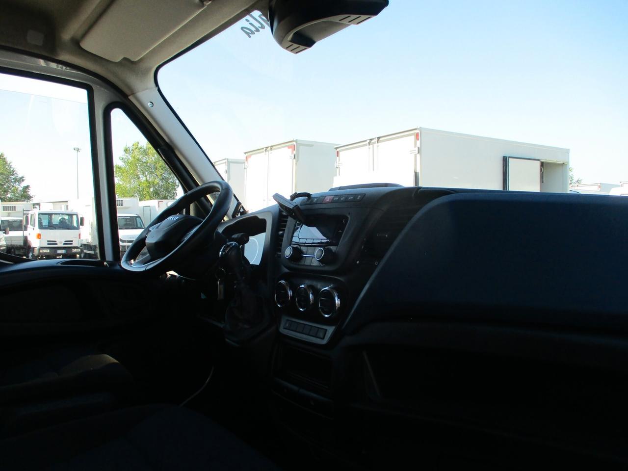 Iveco Daily 35C16 3000 160CV E6D FRIGO ATP FRCX 10/26 7 PEDANE