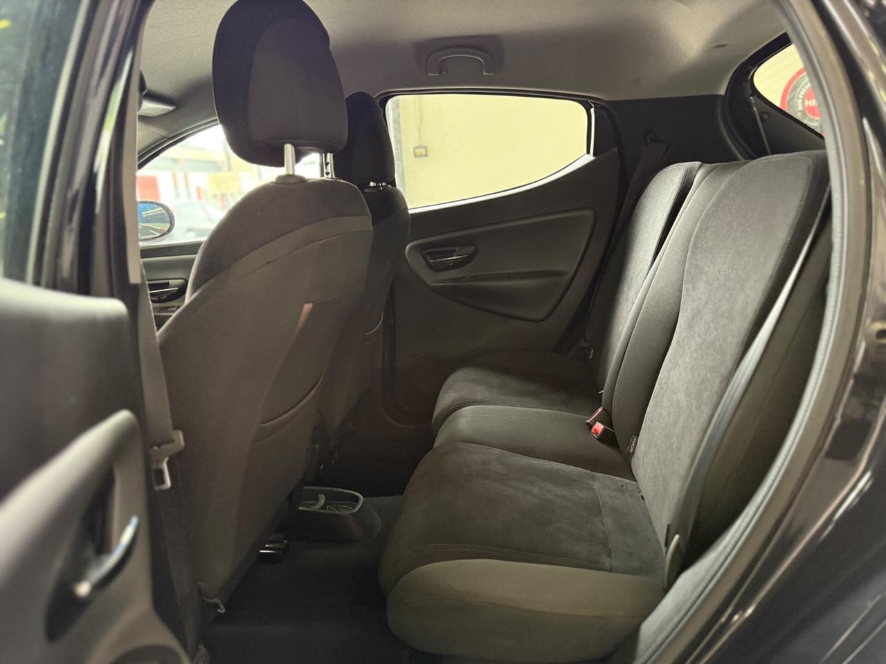 Lancia Ypsilon 0.9 GPL