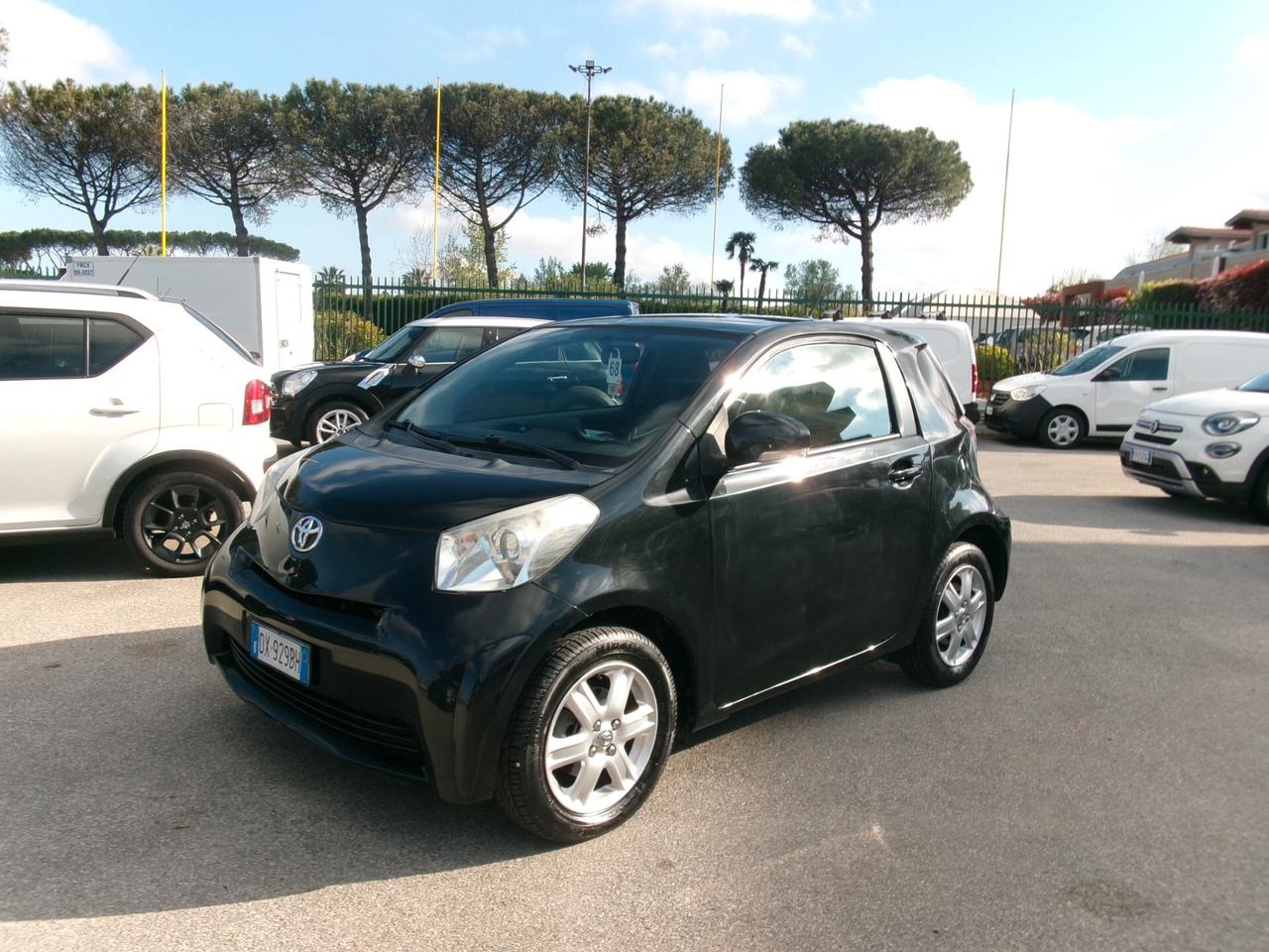 Toyota iQ 1.0 CVT MULTIDRIVE AUTOMATICA