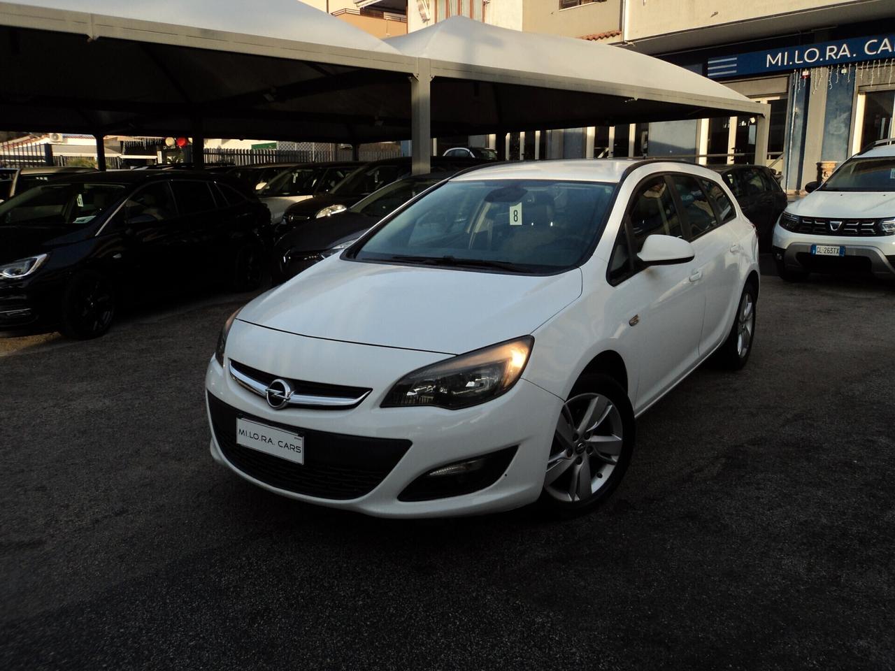 Opel Astra 1.6 CDTi 110CV