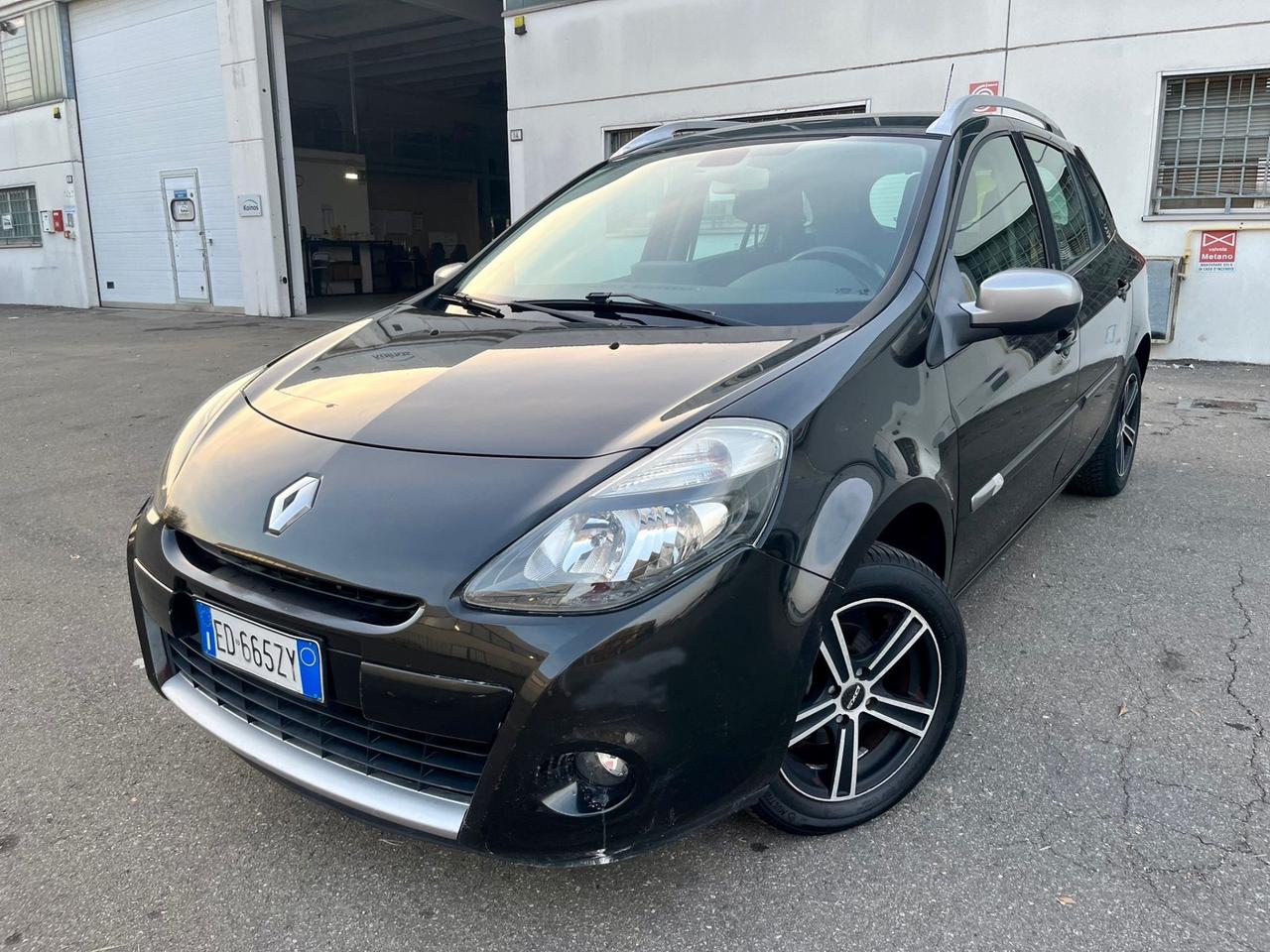 Renault Clio sw 1.2benz 2011 164.000km perfetta