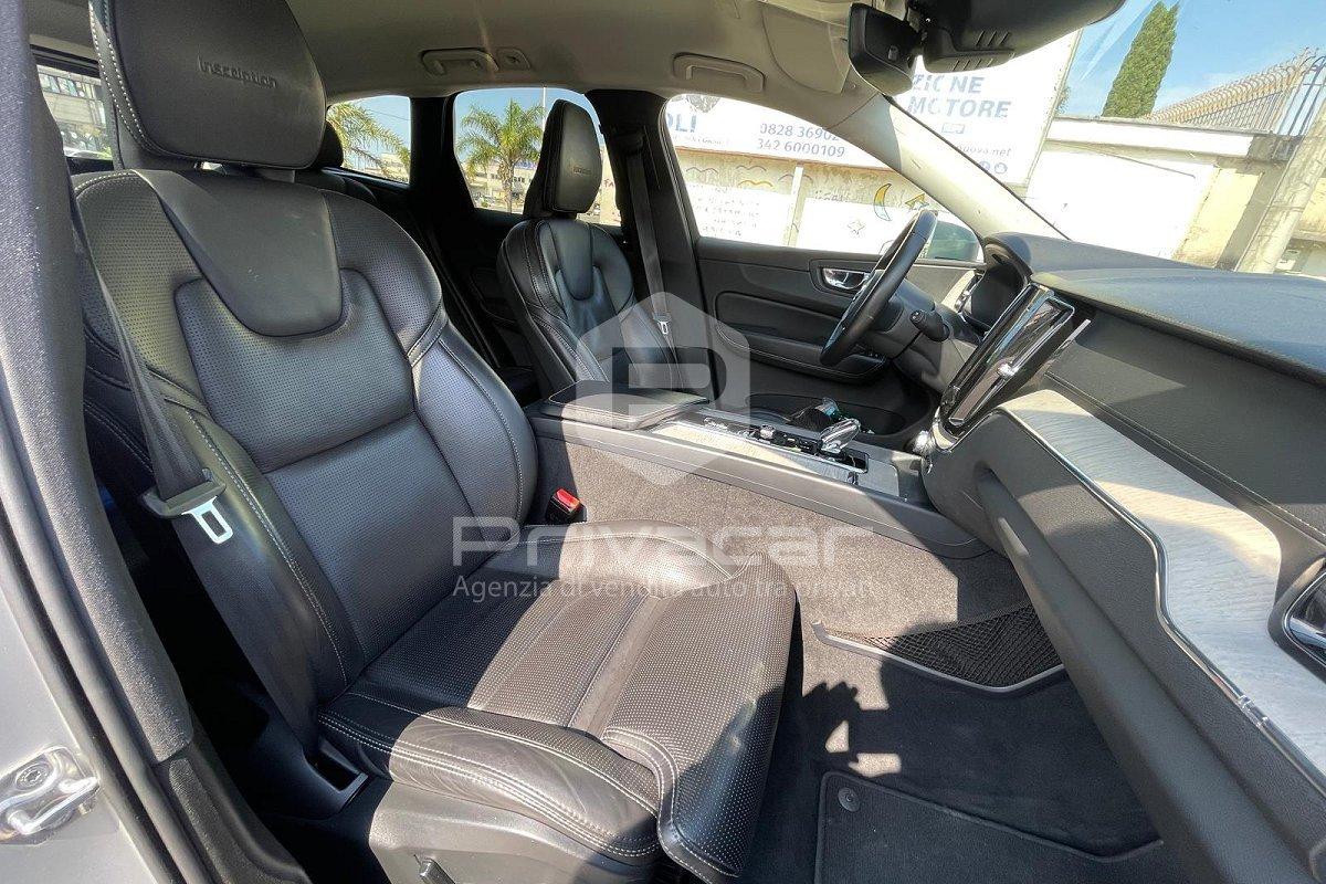 VOLVO XC60 B4 (d) AWD Geartronic Inscription