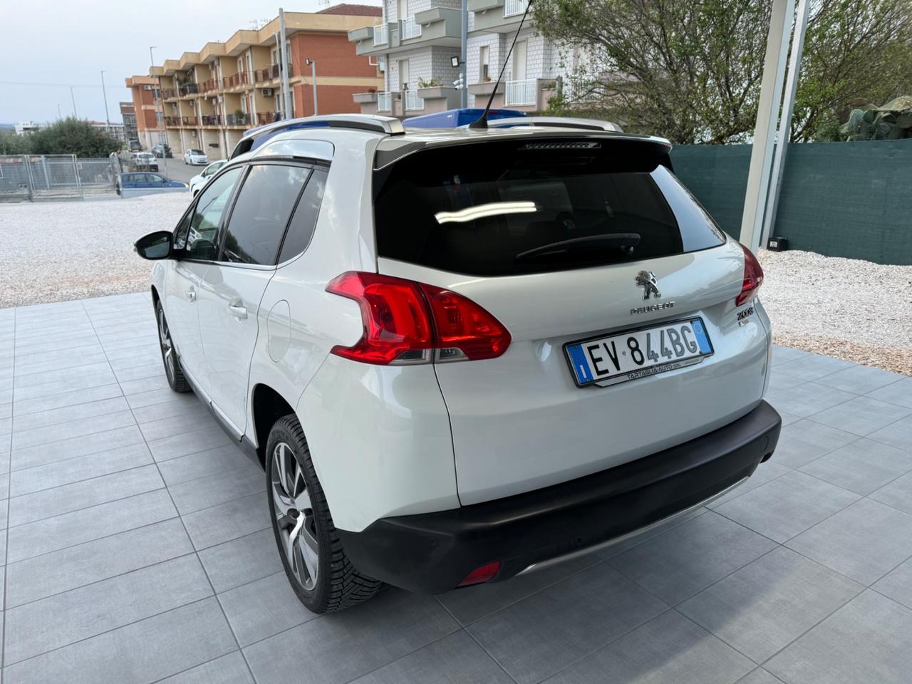 Peugeot 2008 1.6 e-HDi 92 CV Stop&Start Allure tetto panoramico