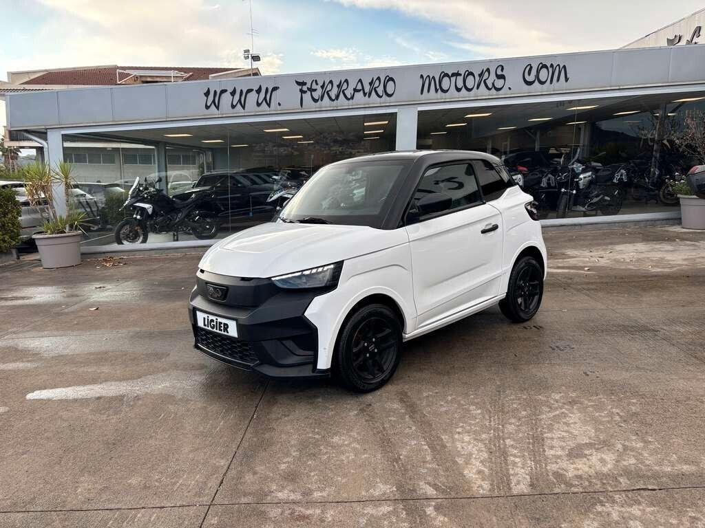 Ligier JS50 DCI L6 Select 2025 / KM 3.000 Tua a solo 129 Euro al mese