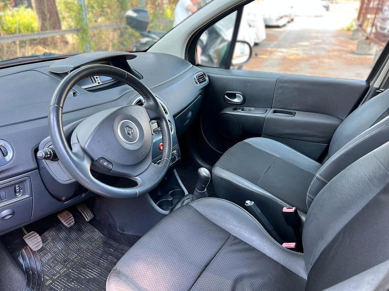 RENAULT MODUS 1.2 16V NighteDay - 2011