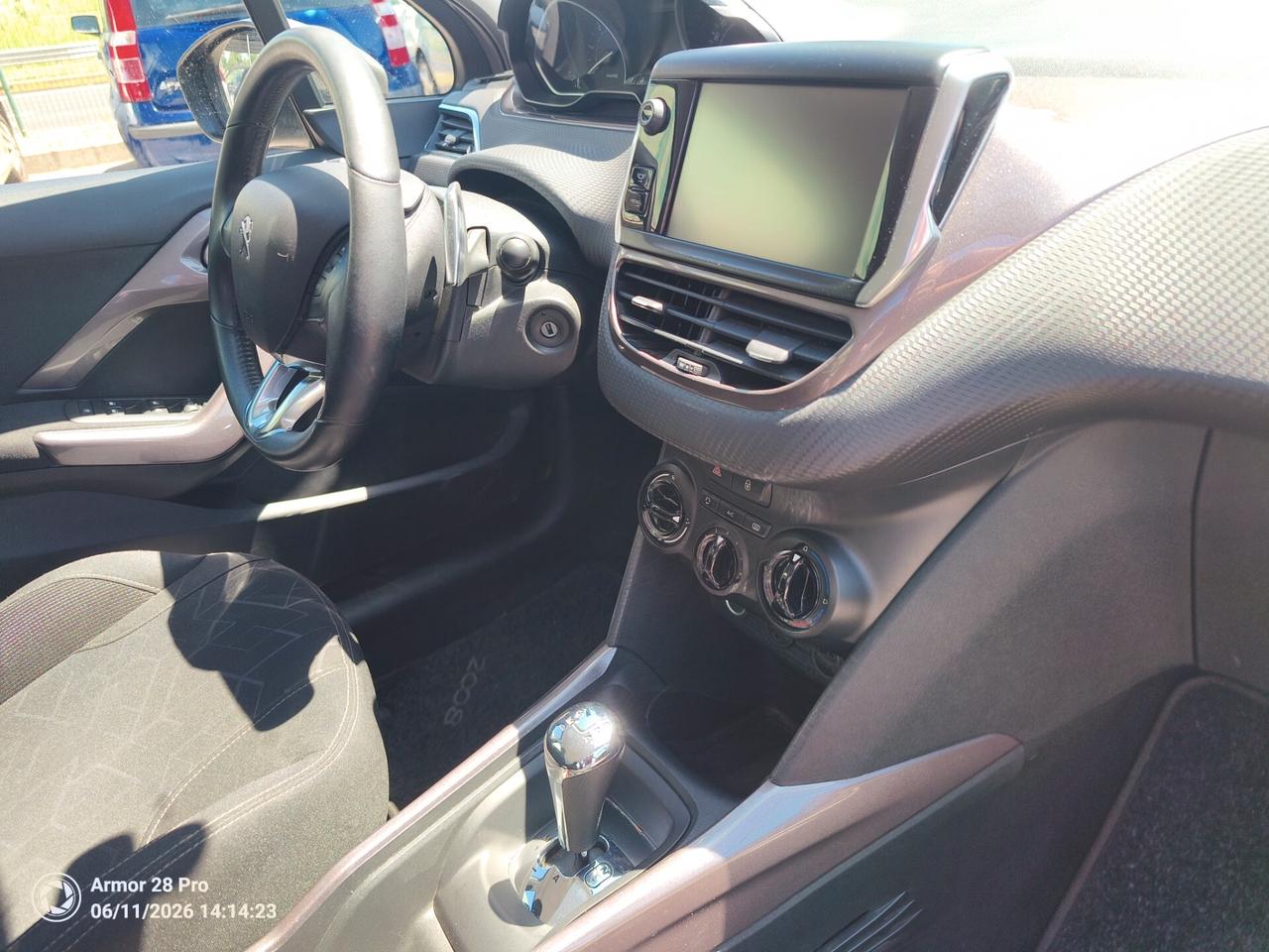 Peugeot 2008 1.2 e-VTi 82CV Stop&Start robotizzato Active
