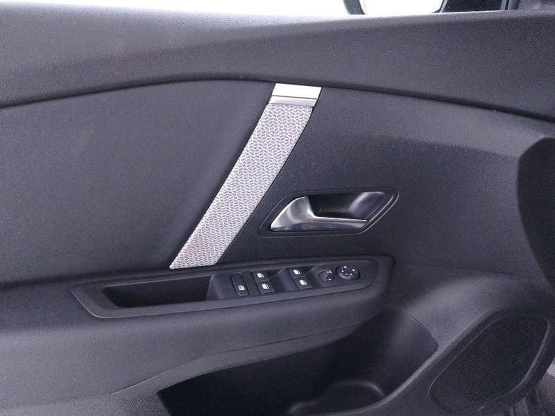 Citroën C4 1.2 puretech Plus s&s 130cv eat8
