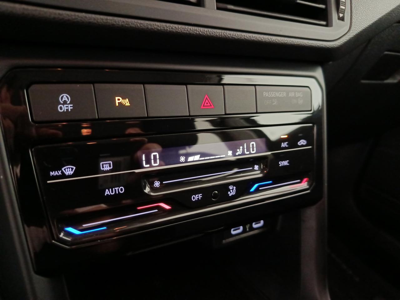 VOLKSWAGEN T-Cross - T-Cross 1.0 TSI Sport