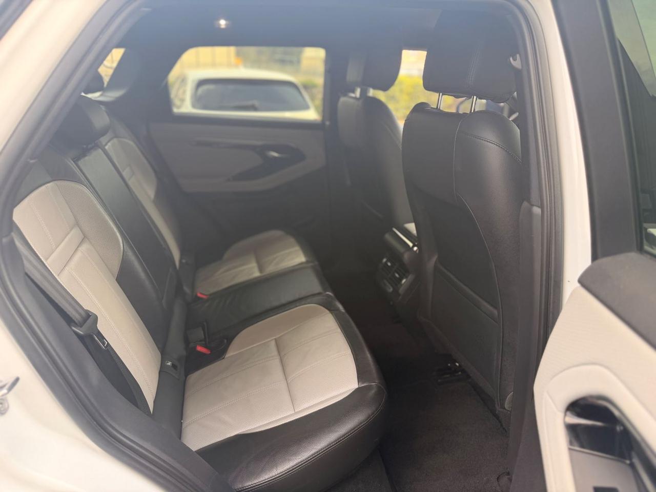 Land Rover Range Rover Evoque R-Dynamic HSE #9930