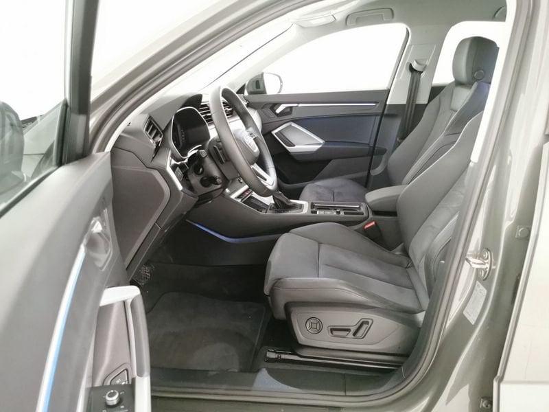 Audi Q3 Sportback 35 2.0 tdi Business Plus