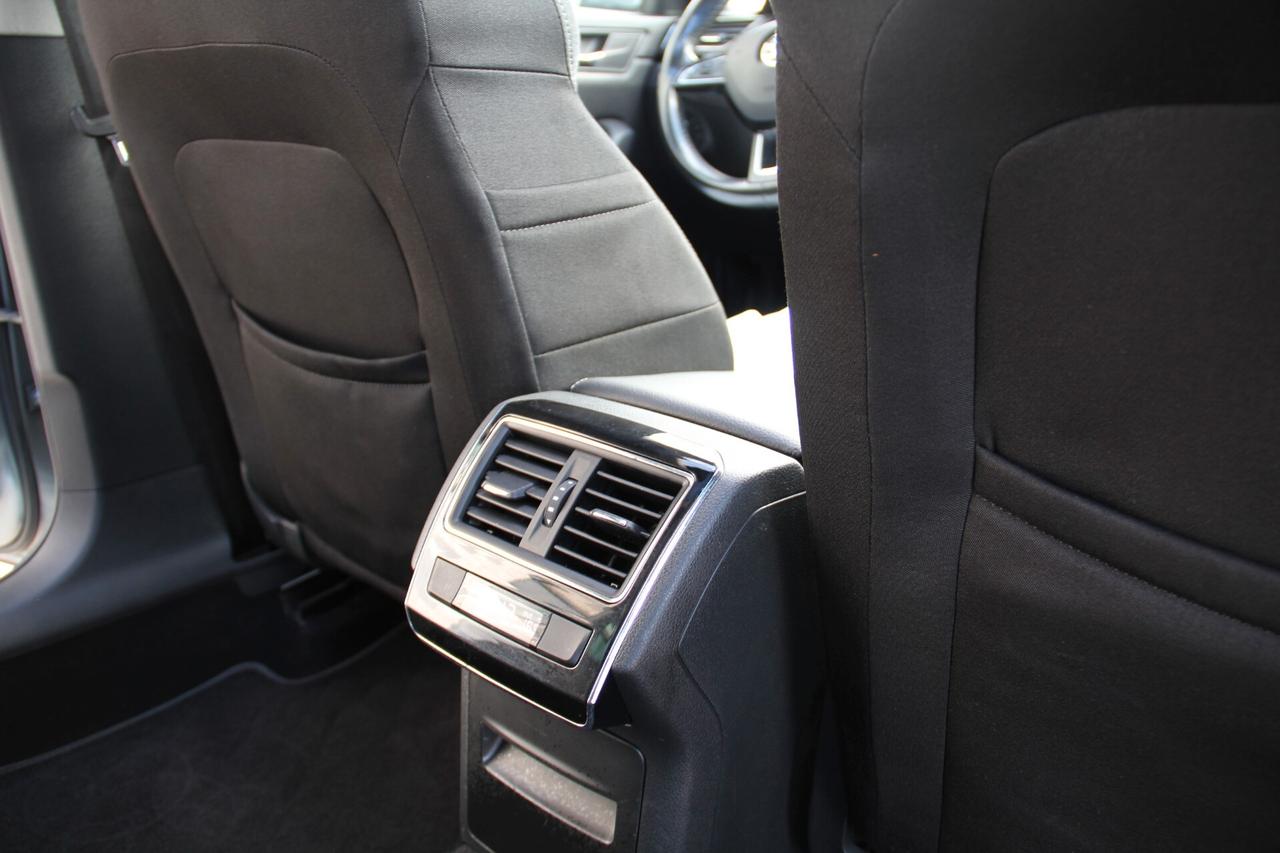 Skoda Superb 2.0 TDI DSG Wagon Executive (KW 110 - CV 150)