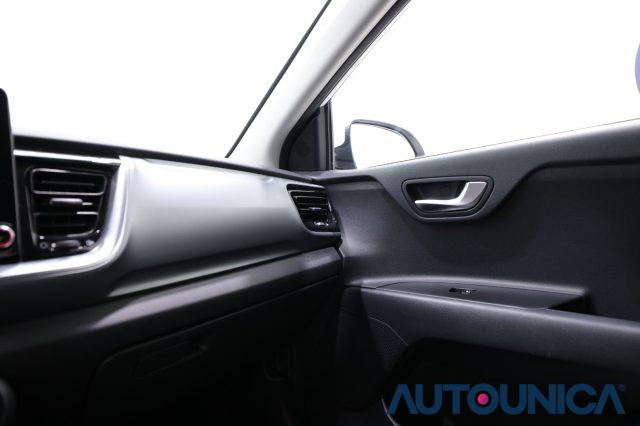 KIA Stonic 1.2 DPI STYLE FARI LED NEOPATENTATI